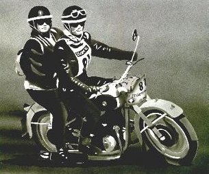 Ulli mit Rosi auf Puch TF